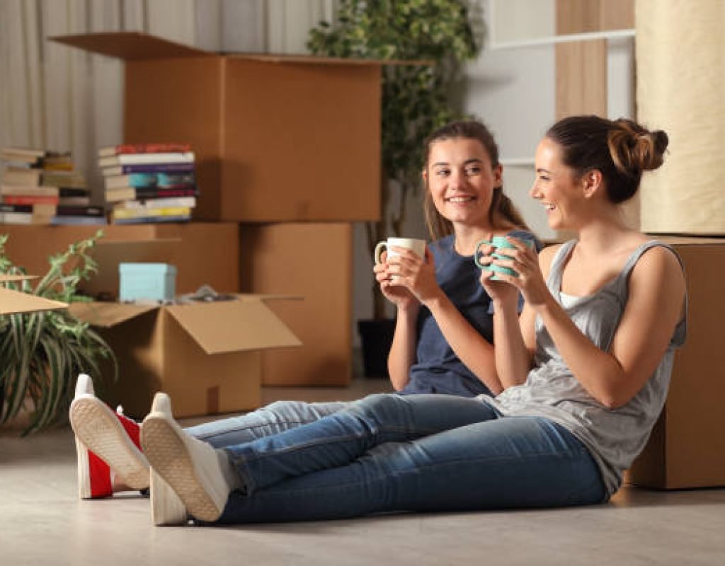 Student moving service assisting with college relocations in La Jolla, CA
